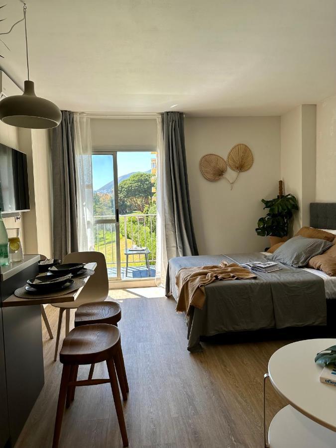 Minerva Estudio Suite La Biznaga , Beach And Pool Benalmadena Ngoại thất bức ảnh